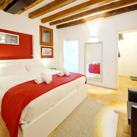Dolcevita N 517 Canal View * Venise