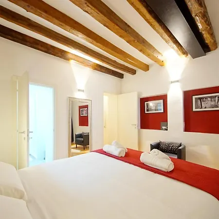 Dolcevita N 517 Canal View Apartment *